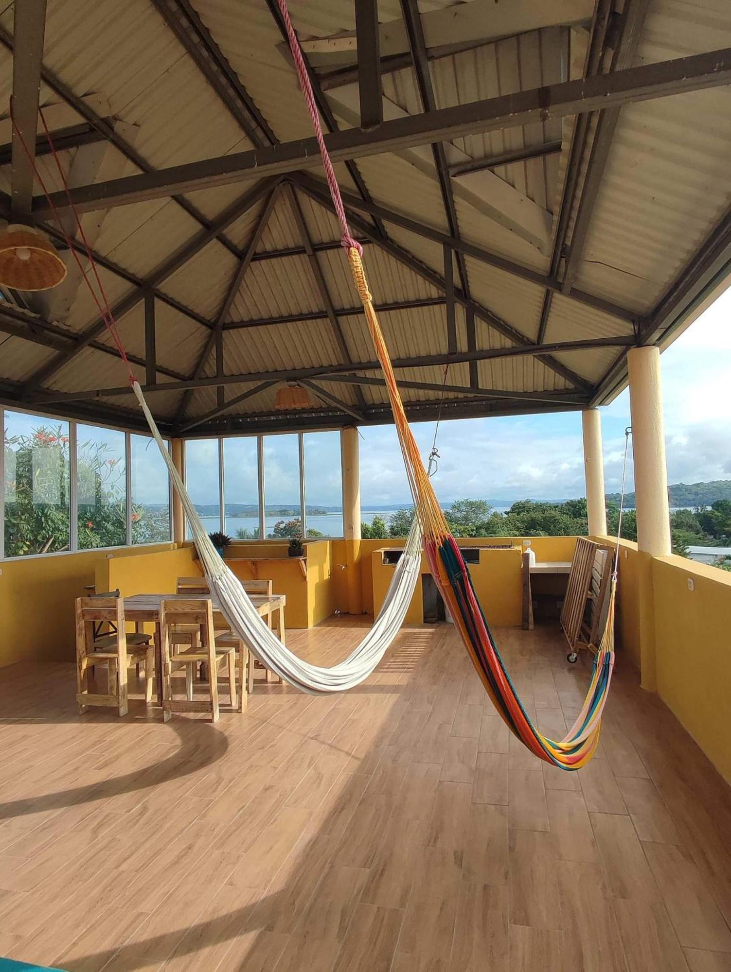 La Casa Colorada Hostel San Benito Екстериор снимка